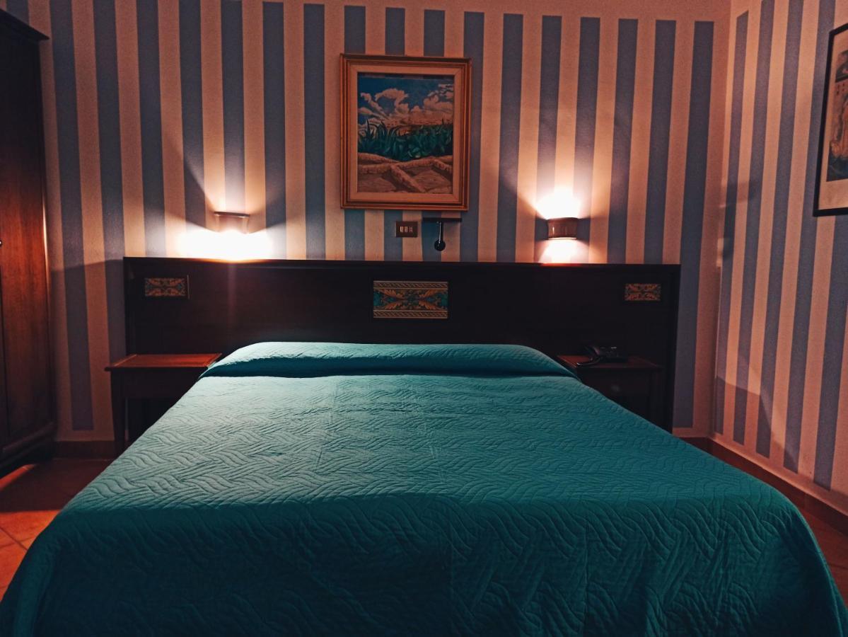 Hotel Plaza Caltanissetta Ngoại thất bức ảnh