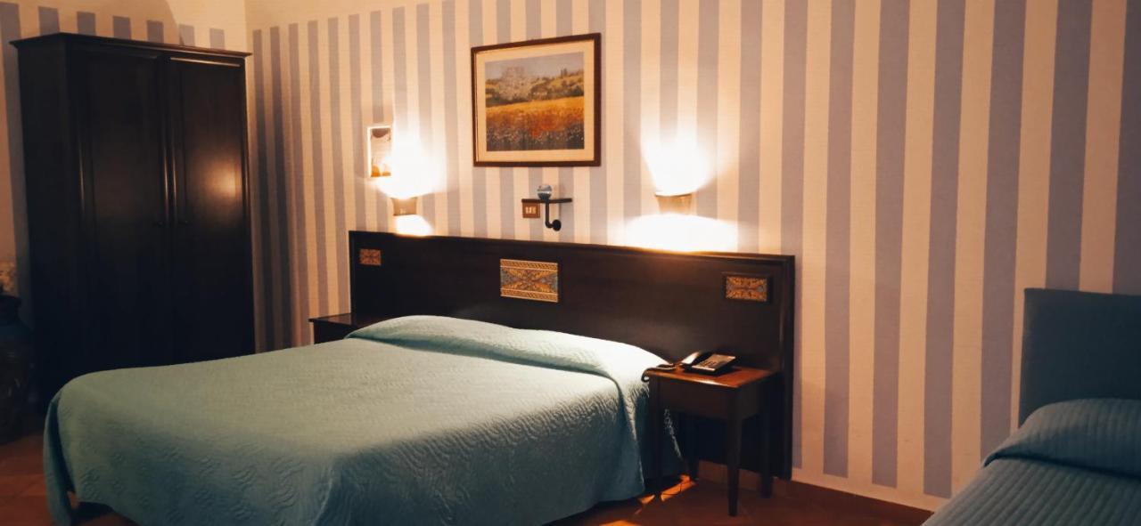 Hotel Plaza Caltanissetta Ngoại thất bức ảnh
